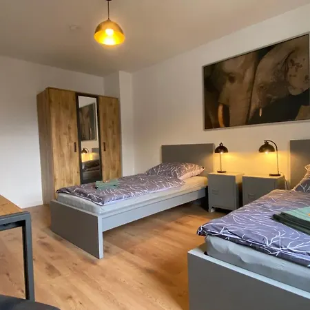 Charlie , Solingen Mitte, Ferien/Messe Wohnung Fuer Bis Zu 5 Personen Zewnętrze zdjęcie